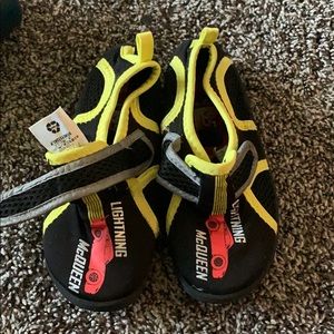 NWOT water shoes